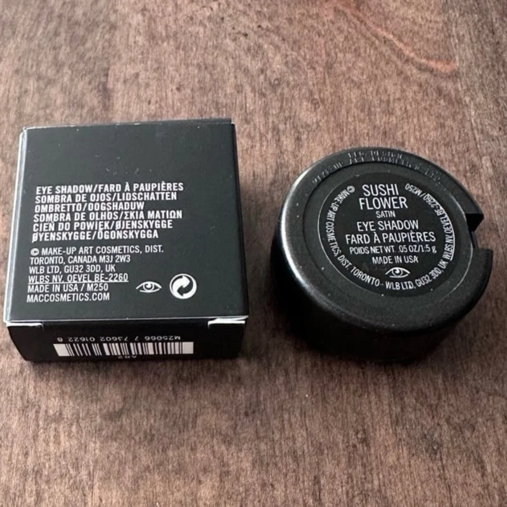MAC Cosmetics Sushi Flower Satin Eyeshadow  - Pink Eye Shadow